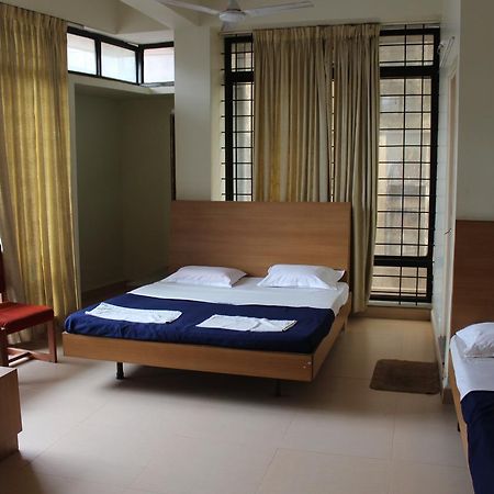 Hotel Suvarn mandir Belgaum Bagian luar foto