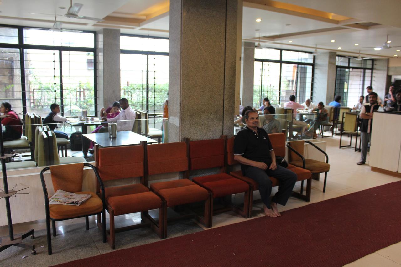 Hotel Suvarn mandir Belgaum Bagian luar foto
