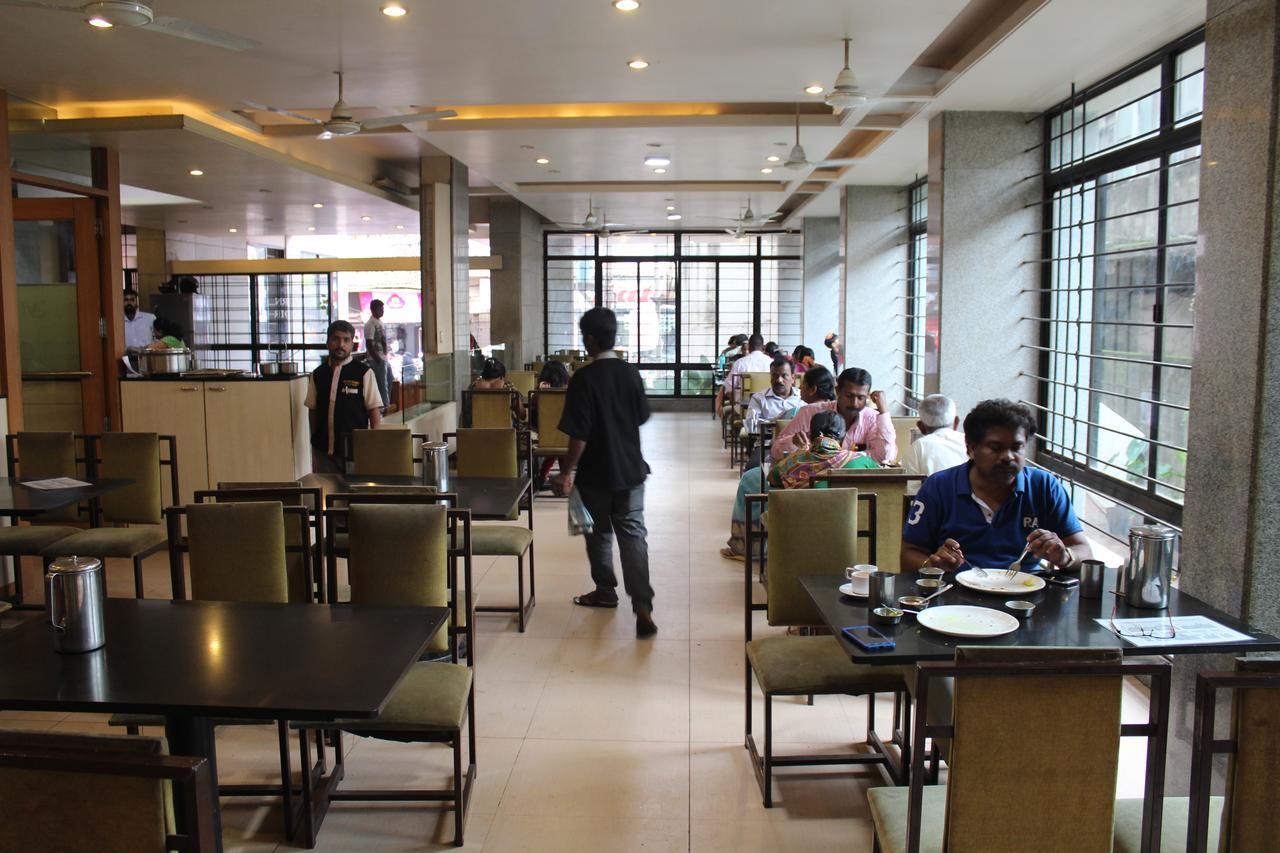 Hotel Suvarn mandir Belgaum Bagian luar foto